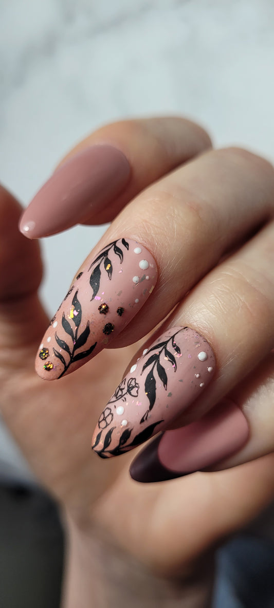 Nude Leaves